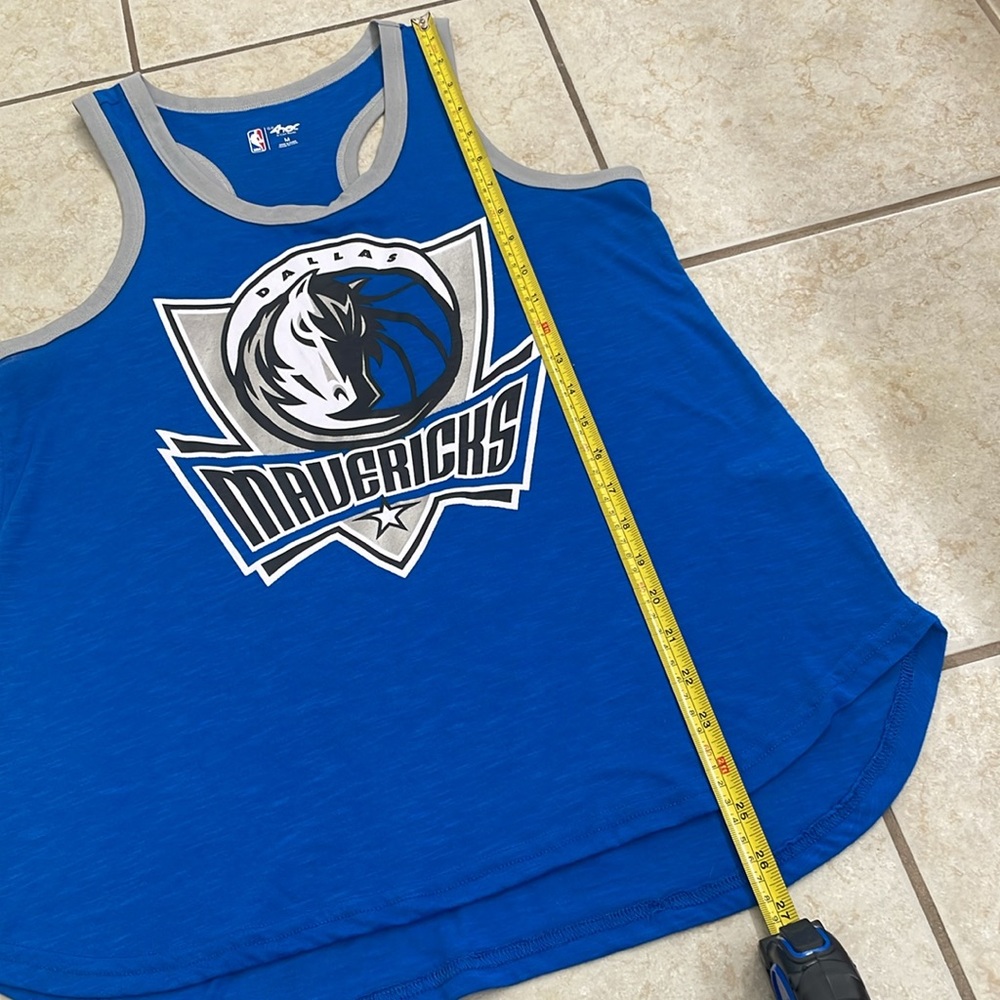NBA Razor Back Dallas Mavericks Tank! - Picture 2 of 4